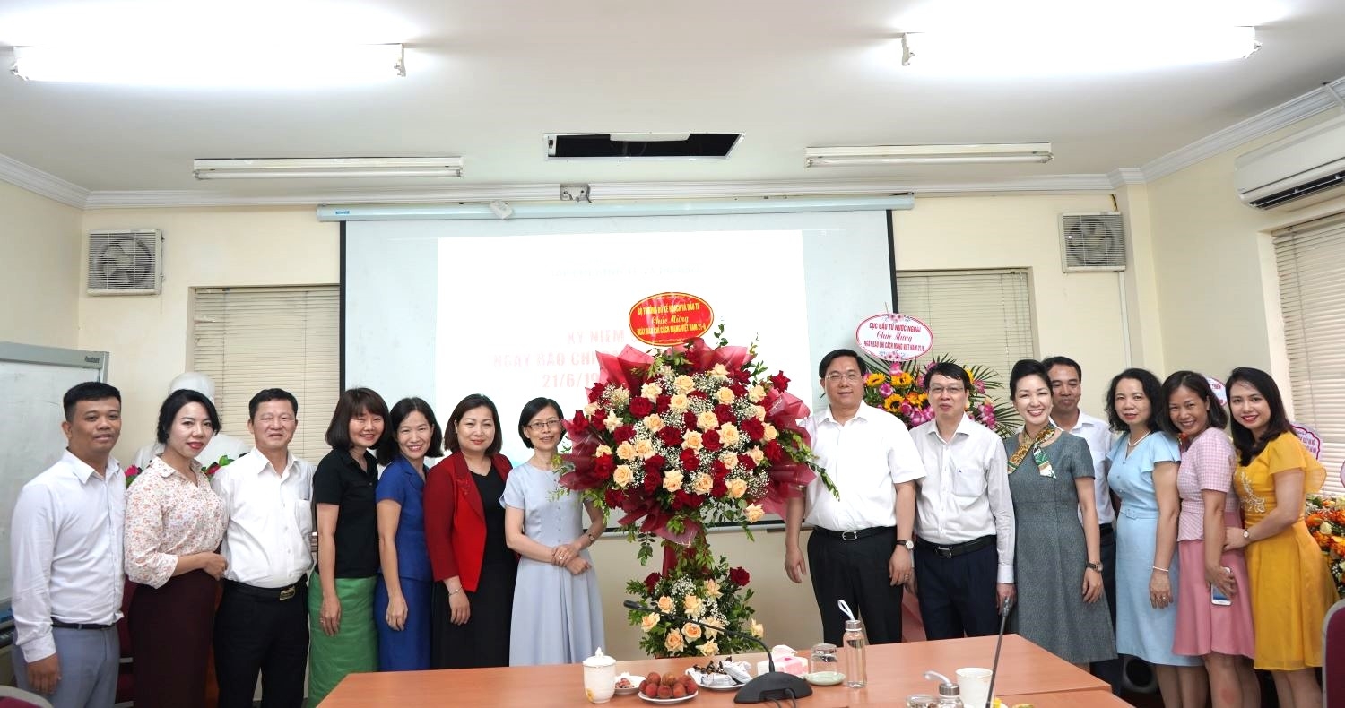 Tạp chí Kinh tế và Dự báo truyền thông đa dạng về các chủ trương lớn, nhiệm vụ chính trị của Bộ Kế hoạch và Đầu tư đến người dân, doanh nghiệp Tạp chí Kinh tế và Dự báo truyền thông đa dạng về các chủ trương lớn, nhiệm vụ chính trị của Bộ Kế hoạch và Đầu tư đến người dân, doanh nghiệp