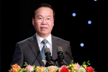 Nhiệm vụ của báo chí là phục vụ nhân dân, phục vụ cách mạng