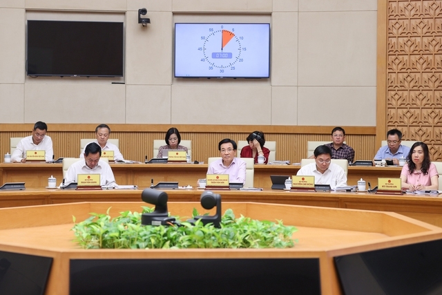 Quan tâm tháo gỡ những khó khăn, vướng mắc về pháp lý để thúc đẩy sản xuất, kinh doanh Quan tâm tháo gỡ những khó khăn, vướng mắc về pháp lý để thúc đẩy sản xuất, kinh doanh