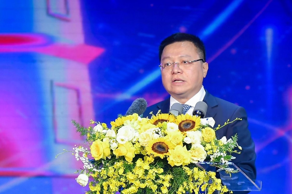 Chủ tịch nước đề nghị báo chí thúc đẩy mạnh mẽ chuyển đổi số và đổi mới sáng tạo Chủ tịch nước Tô Lâm đề nghị báo chí thúc đẩy mạnh mẽ chuyển đổi số và đổi mới sáng tạo