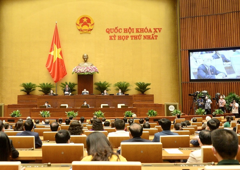 Quốc hội muốn tăng chi cho đầu tư, giảm chi thường xuyên