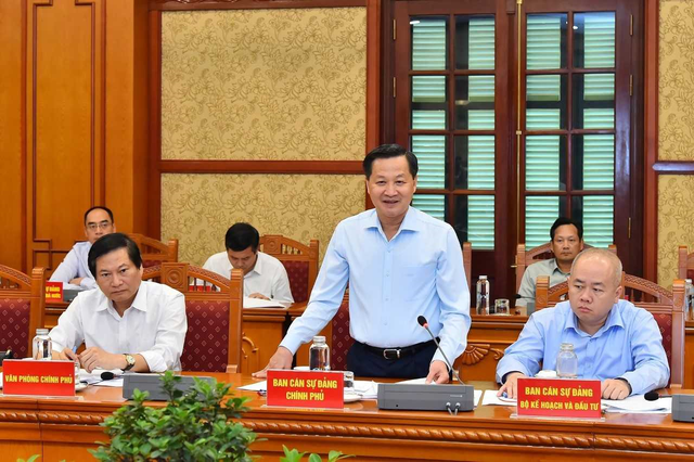 Kinh tế vĩ mô ổn định chưa vững chắc Kinh tế vĩ mô ổn định chưa vững chắc