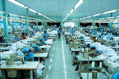 Mối quan hệ giữa văn hóa doanh nghiệp, sự gắn kết, lòng trung thành và hiệu quả tổ chức: Trường hợp nghiên cứu các doanh nghiệp nhỏ và vừa trong lĩnh vực thương mại và dịch vụ tại TP. Phan Thiết
