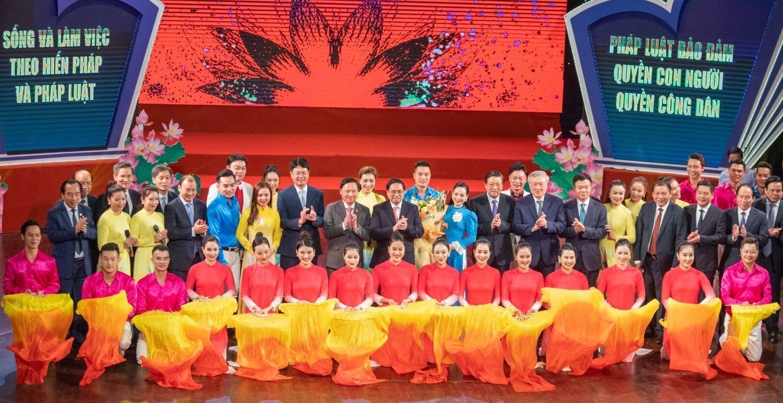 Thu hút sự tham gia của công chúng và nâng cao năng lực của công chúng trong đồng bộ truyền thông chính sách quốc gia