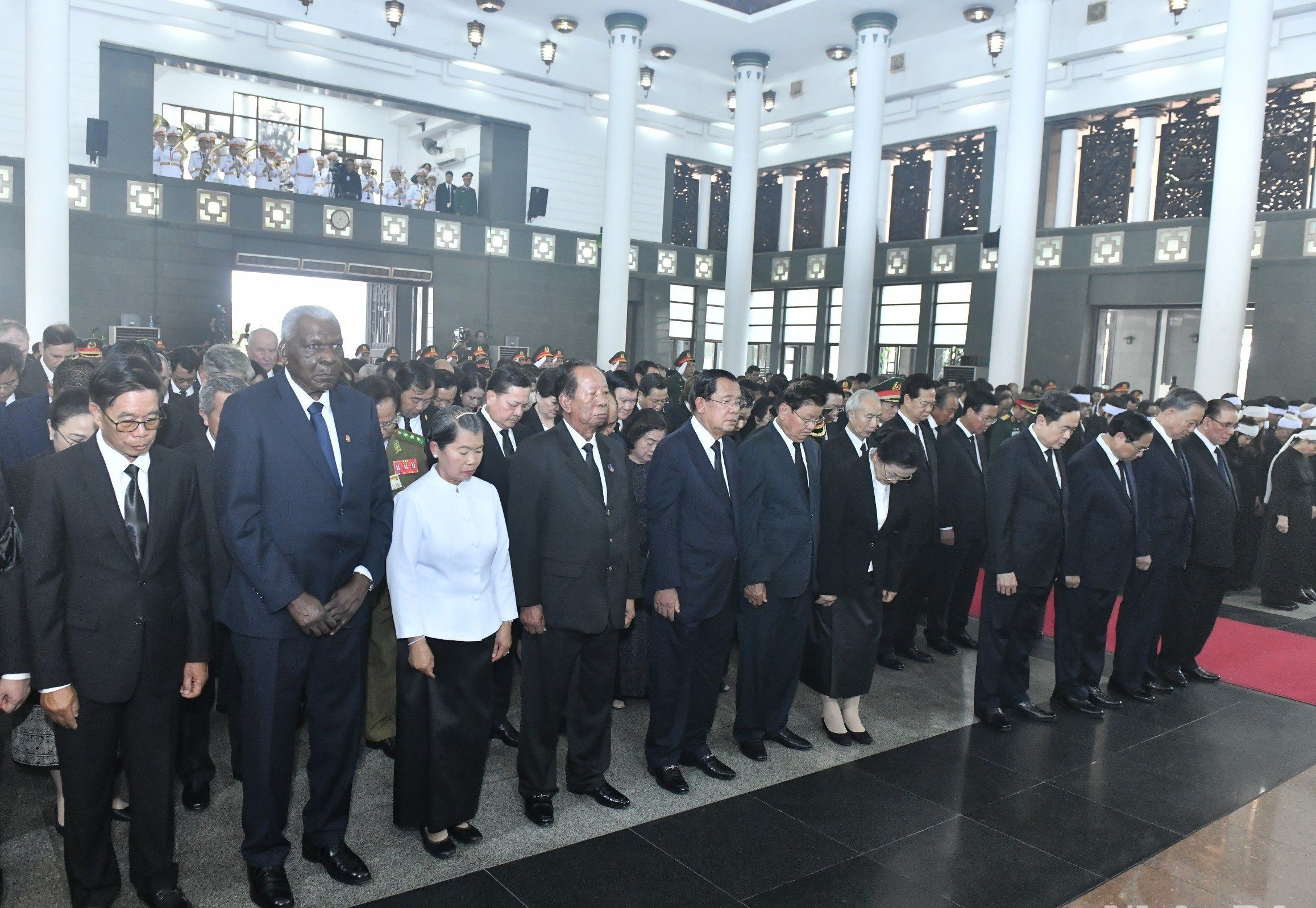 Nhà tư tưởng Nguyễn Phú Trọng, ngọn cờ lý luận của Đảng đã làm sáng tỏ lý luận về chủ nghĩa xã hội và con đường đi lên chủ nghĩa xã hội ở Việt Nam Nhà tư tưởng Nguyễn Phú Trọng, ngọn cờ lý luận của Đảng đã làm sáng tỏ lý luận về chủ nghĩa xã hội và con đường đi lên chủ nghĩa xã hội ở Việt Nam