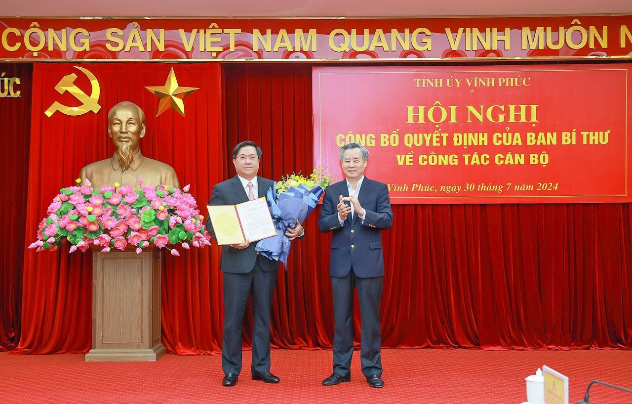 Ban Bí thư điều động, chỉ định Thứ trưởng Trần Duy Đông giữ chức Phó Bí thư Tỉnh ủy Vĩnh Phúc