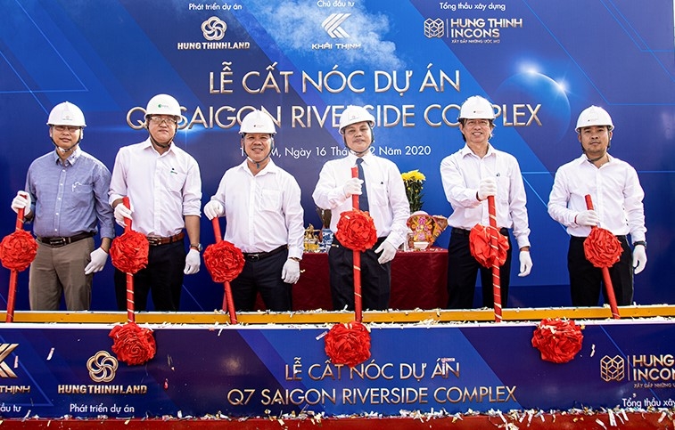 “Nóng” cuộc đua gọi vốn trái phiếu của doanh nghiệp bất động sản “Nóng” cuộc đua gọi vốn trái phiếu của doanh nghiệp bất động sản