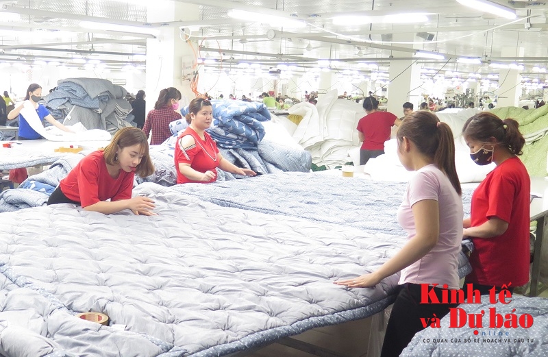 Không có chuyện giảm thuế thu nhập cá nhân cho... “người giàu” Không có chuyện giảm thuế thu nhập cá nhân cho... “người giàu”