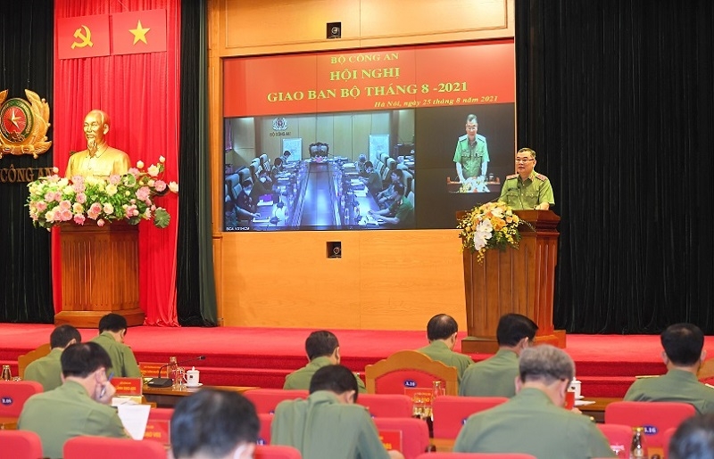 Bộ trưởng Công an Tô Lâm: tăng cường phòng, chống tội phạm trong dịch Covid-19 Bộ trưởng Công an Tô Lâm: tăng cường phòng, chống tội phạm trong dịch Covid-19