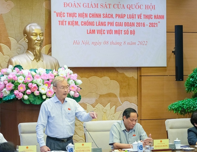 Việc thực hành tiết kiệm, chống lãng phí trong toàn ngành Y tế còn mờ nhạt Tư lệnh ngành Y tế giải trình về việc thực hành tiết kiệm, chống lãng phí