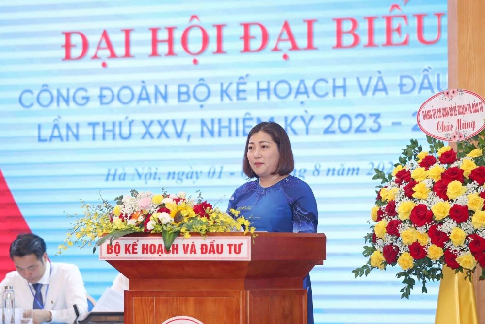 Công đoàn Bộ Kế hoạch và Đầu tư sẽ là điểm hội tụ và lan tỏa “văn hóa nhân văn, yêu thương, sẻ chia” Công đoàn Bộ Kế hoạch và Đầu tư sẽ là điểm hội tụ và lan tỏa “văn hóa nhân văn, yêu thương, sẻ chia”