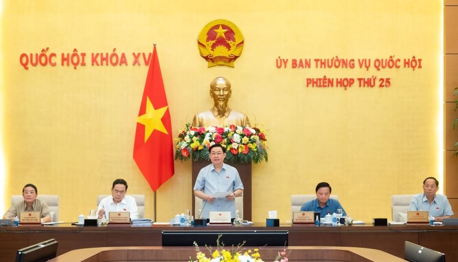 Khối lượng công tác lập pháp tại Phiên họp thứ 25 của Ủy ban Thường vụ Quốc hội rất lớn Khối lượng công tác lập pháp tại Phiên họp thứ 25 của Ủy ban Thường vụ Quốc hội rất lớn