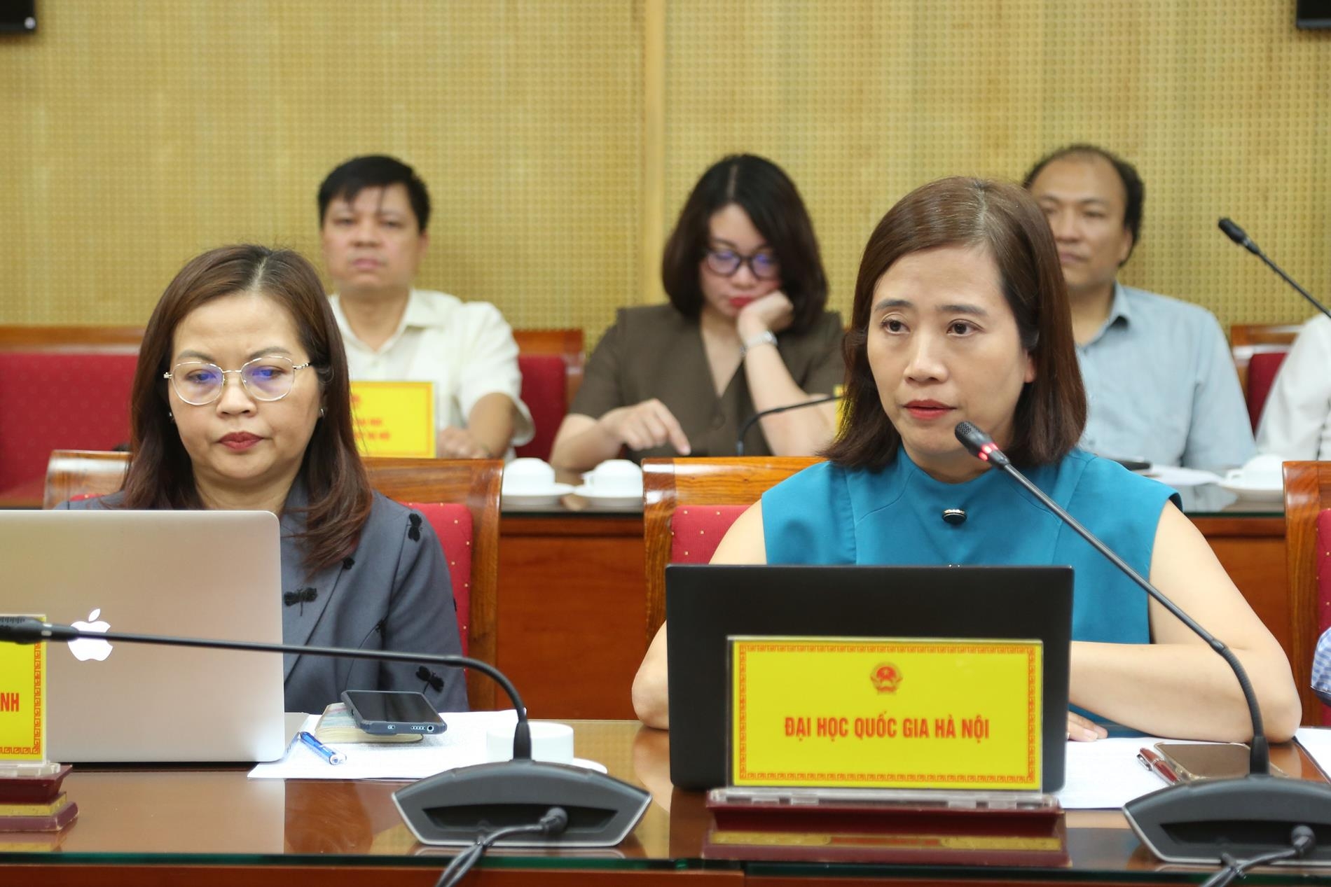 Bộ Kế hoạch và Đầu tư tiếp tục nghiên cứu, tiếp thu các ý kiến để hoàn thiện Đề án Phát triển nguồn nhân lực ngành công nghiệp bán dẫn có tính khả thi Bộ Kế hoạch và Đầu tư tiếp tục nghiên cứu, tiếp thu các ý kiến để hoàn thiện Đề án Phát triển nguồn nhân lực ngành công nghiệp bán dẫn có tính khả thi