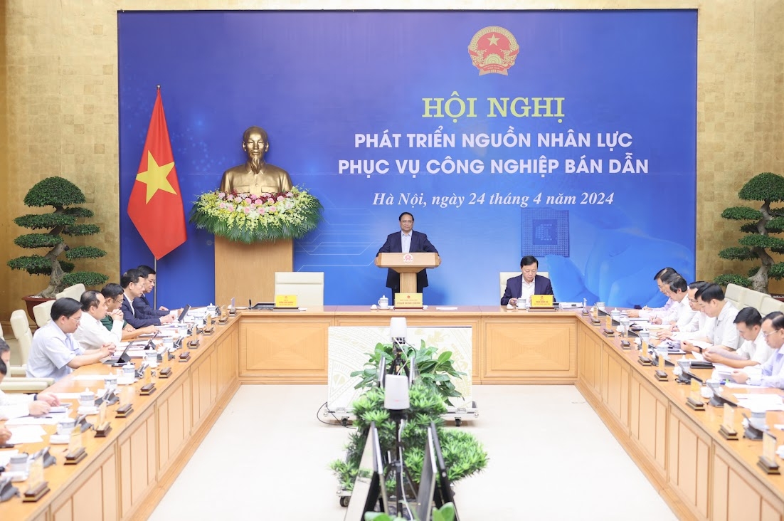 Bộ Kế hoạch và Đầu tư tiếp tục nghiên cứu, tiếp thu các ý kiến để hoàn thiện Đề án Phát triển nguồn nhân lực ngành công nghiệp bán dẫn có tính khả thi Bộ Kế hoạch và Đầu tư tiếp tục nghiên cứu, tiếp thu các ý kiến để hoàn thiện Đề án Phát triển nguồn nhân lực ngành công nghiệp bán dẫn có tính khả thi