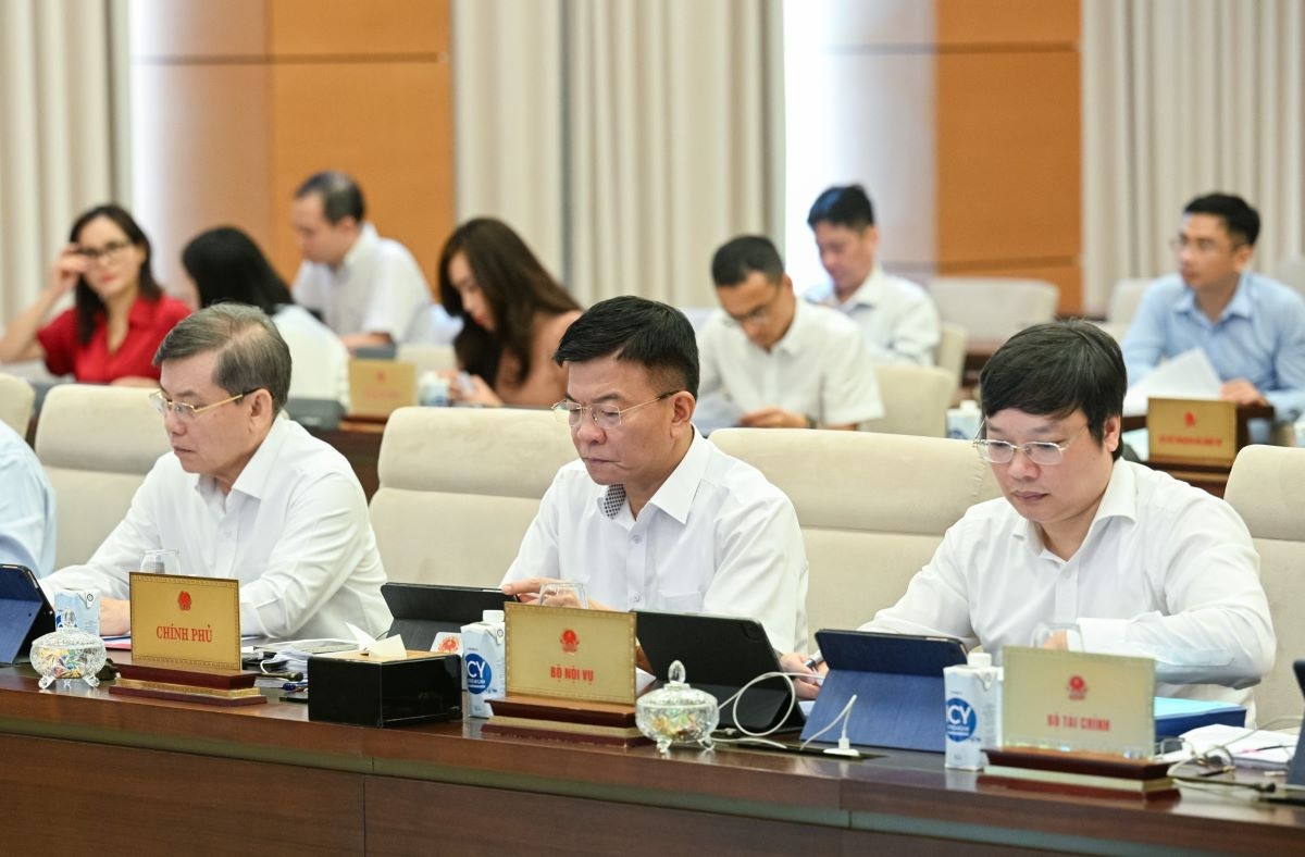 Phiên họp thứ 36 của Ủy ban Thường vụ Quốc hội dành 1,5 ngày tiến hành phiên chất vấn Phiên họp thứ 36 của Ủy ban Thường vụ Quốc hội dành 1,5 ngày tiến hành chất vấn