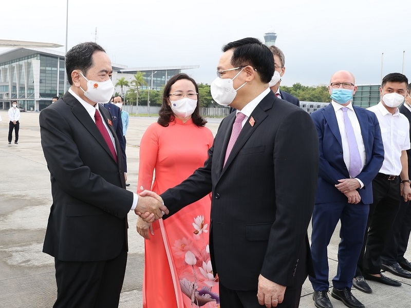 Chủ tịch Quốc hội Vương Đình Huệ bắt đầu chuyến làm việc tại châu Âu Chủ tịch Quốc hội Vương Đình Huệ bắt đầu chuyến thăm và làm việc tại châu Âu