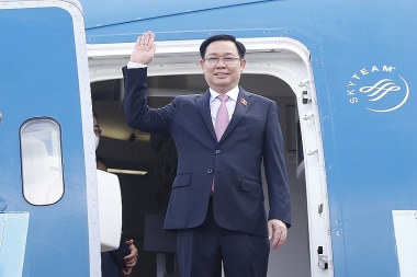 Chủ tịch Quốc hội Vương Đình Huệ bắt đầu chuyến thăm và làm việc tại châu Âu