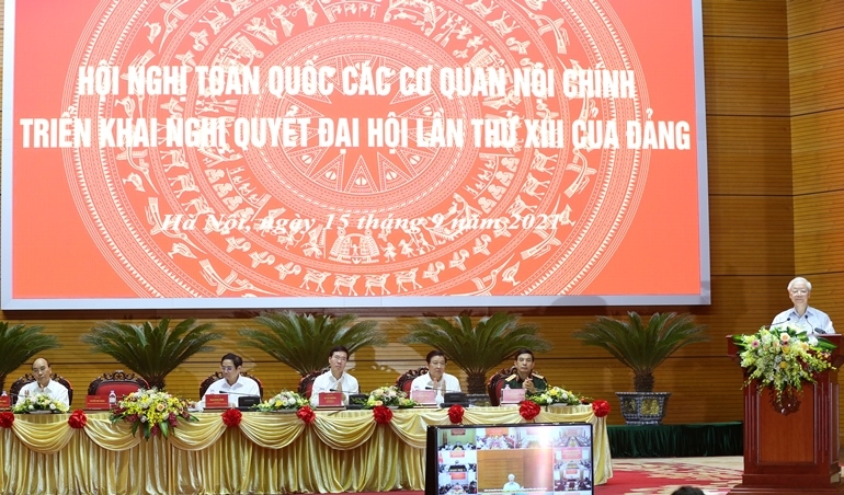 Tổng Bí thư Nguyễn Phú Trọng: Cán bộ nội chính phải liêm, phải sạch… Tổng Bí thư Nguyễn Phú Trọng: Cán bộ cơ quan nội chính phải liêm, phải sạch…