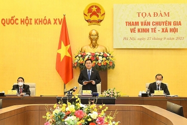 Phục hồi kinh tế, không thể lạc quan một chiều…