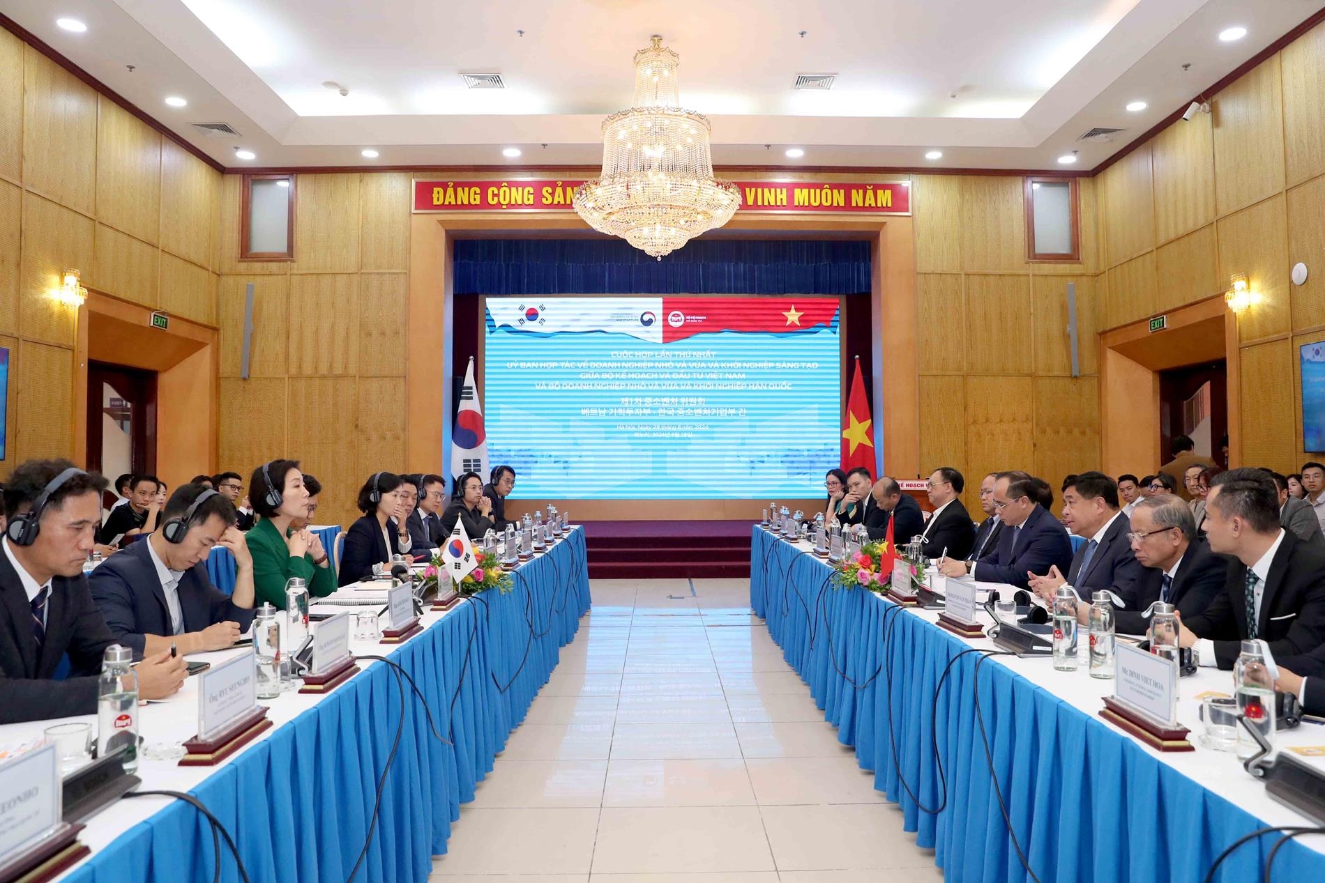 Tổng Bí thư, Chủ tịch nước Tô Lâm và Tổng thống Hàn Quốc Yoon Suk Yeol điện đàm, thúc đẩy quan hệ Đối tác Chiến lược toàn diện Việt Nam - Hàn Quốc Tổng Bí thư, Chủ tịch nước Tô Lâm và Tổng thống Hàn Quốc Yoon Suk Yeol điện đàm, thúc đẩy quan hệ Đối tác Chiến lược toàn diện Việt Nam - Hàn Quốc
