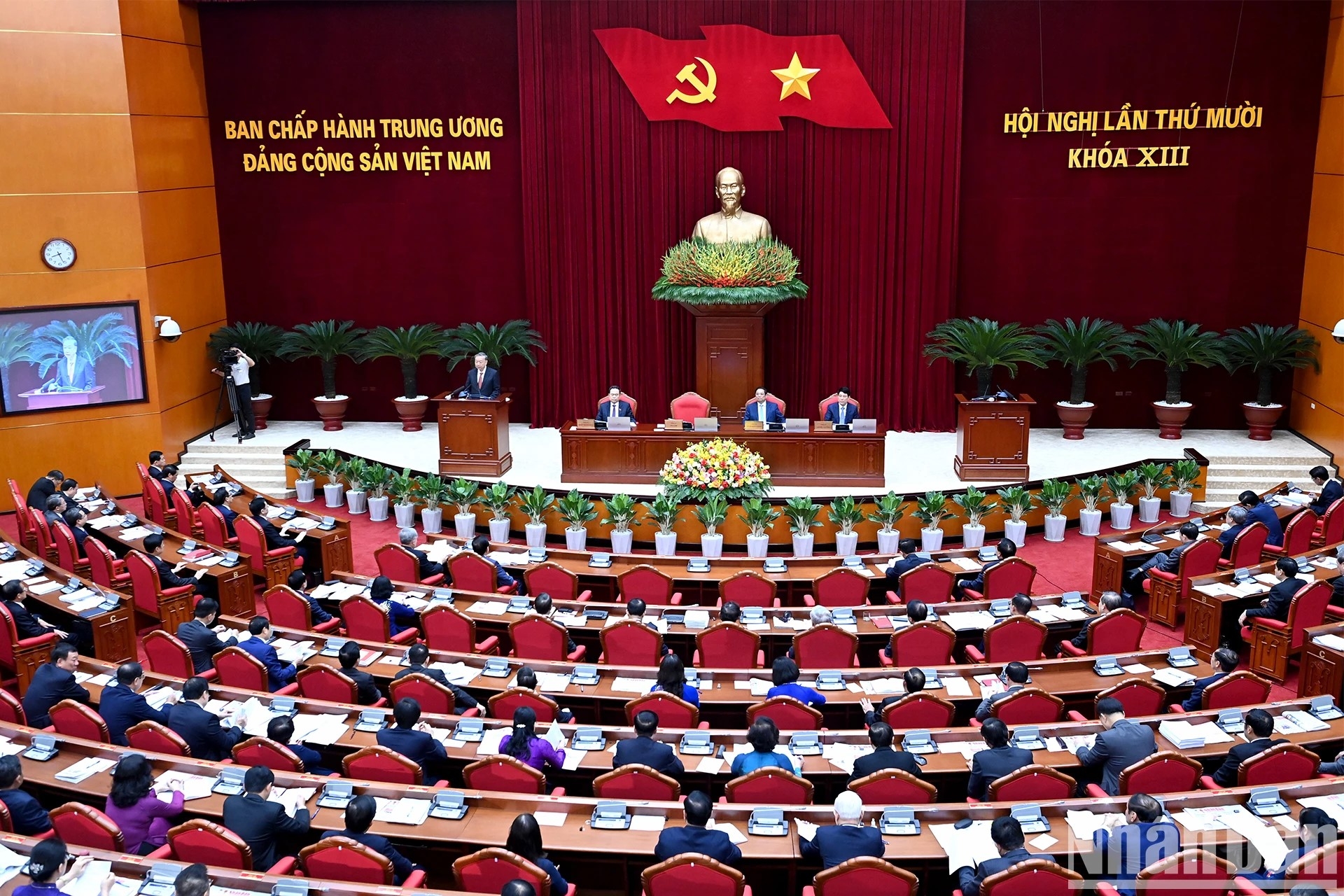 Công tác nhân sự Đại hội XIV là  Công tác nhân sự Đại hội XIV là