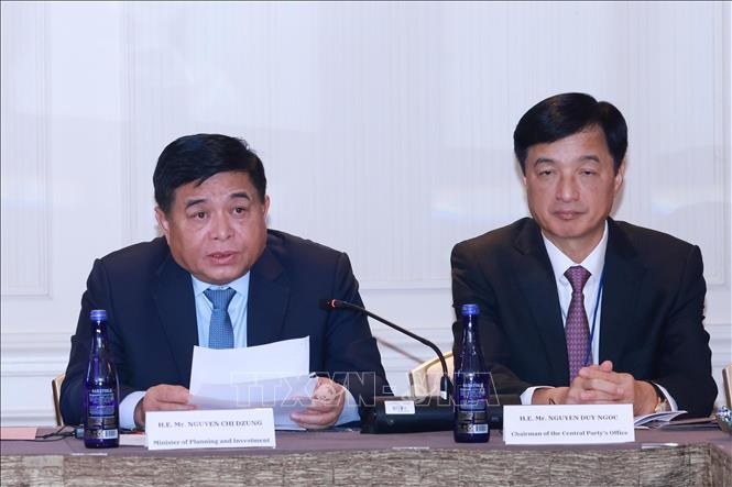 Tiềm năng hợp tác của các đối tác Việt Nam và Hoa Kỳ trong lĩnh vực bán dẫn, AI là vô cùng lớn Tiềm năng hợp tác của các đối tác Việt Nam và Hoa Kỳ trong lĩnh vực bán dẫn, AI là vô cùng lớn