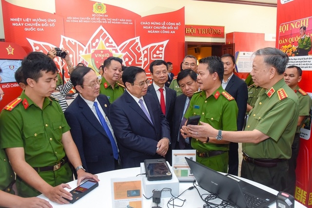 Đáp ứng yêu cầu quản trị xã hội bằng công nghệ số Đáp ứng yêu cầu quản trị xã hội bằng công nghệ số