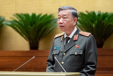 Việc sử dụng thẻ căn cước điện tử có gắn chip, bất cứ cơ quan nào không thể theo dõi tình hình di chuyển của công dân