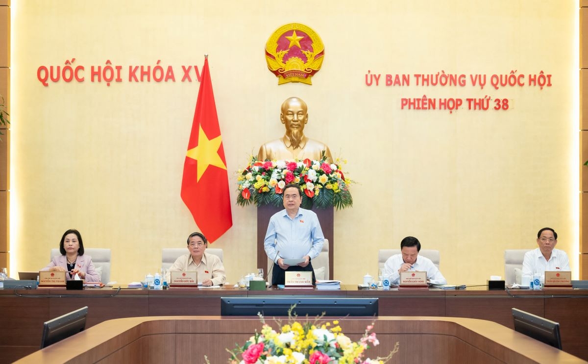 Phiên họp thứ 38 của Ủy ban Thường vụ Quốc hội thảo luận về công tác nhân sự Phiên họp thứ 38 của Ủy ban Thường vụ Quốc hội thảo luận về công tác nhân sự
