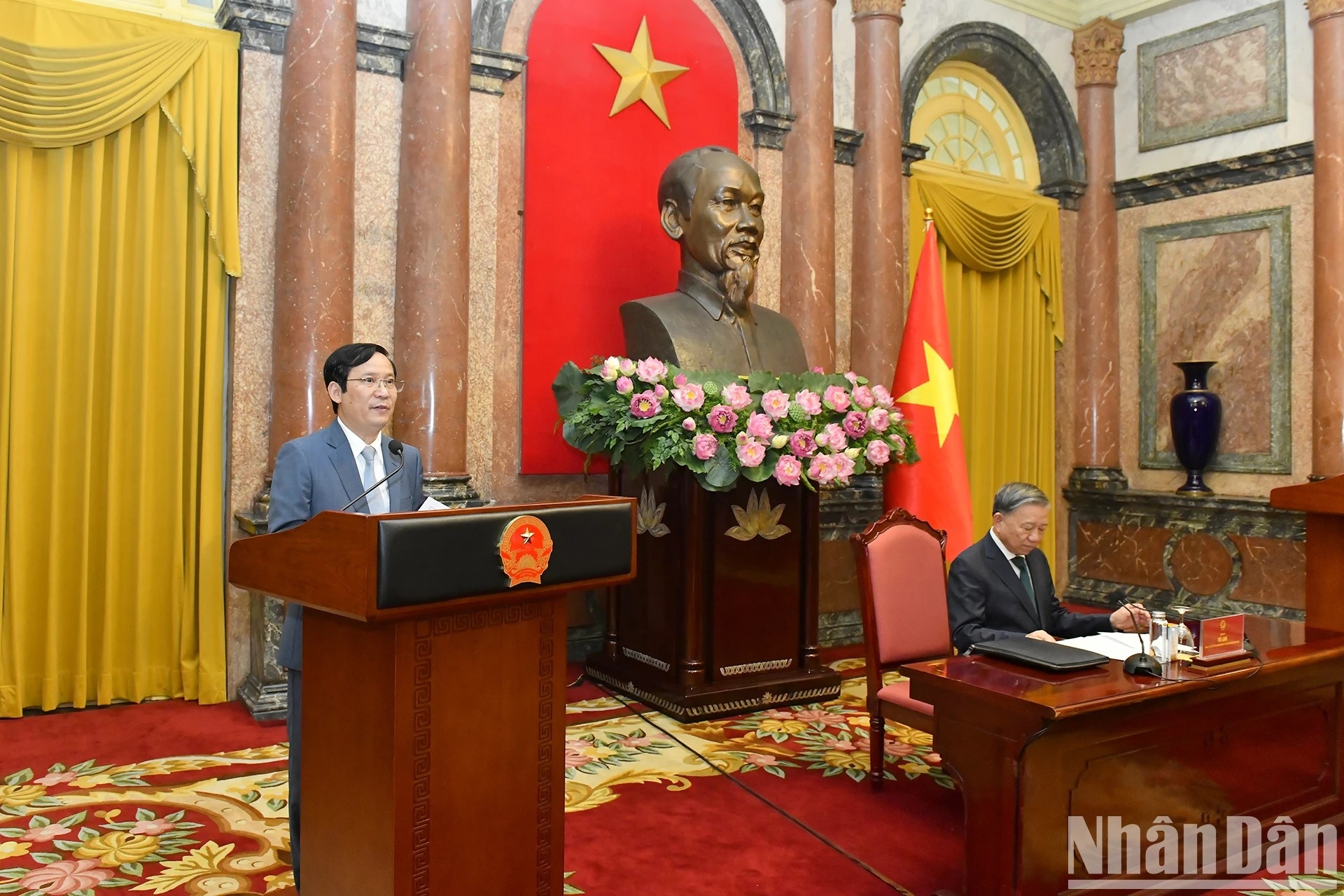 Khu vực doanh nghiệp sẽ đóng vai trò lớn hơn nữa, quan trọng hơn nữa cho sự thịnh vượng của quốc gia Khu vực doanh nghiệp sẽ đóng vai trò lớn hơn nữa, quan trọng hơn nữa cho sự thịnh vượng của quốc gia