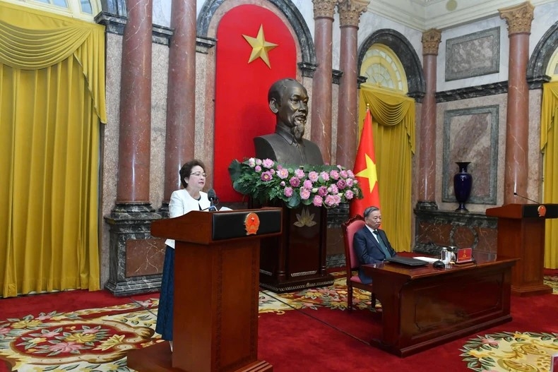 Khu vực doanh nghiệp sẽ đóng vai trò lớn hơn nữa, quan trọng hơn nữa cho sự thịnh vượng của quốc gia Khu vực doanh nghiệp sẽ đóng vai trò lớn hơn nữa, quan trọng hơn nữa cho sự thịnh vượng của quốc gia