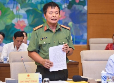 “Nóng” kiến nghị Quốc hội bổ sung thông tin “nơi sinh” trên hộ chiếu