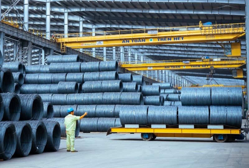 Sản lượng bán hàng thép xây dựng, phôi thép và thép cuộn cán nóng của Hòa Phát giảm sâu Sản lượng bán hàng thép xây dựng, phôi thép và thép cuộn cán nóng của Hòa Phát giảm sâu