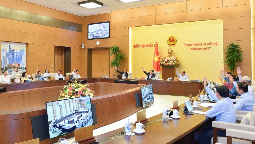 Thông qua Nghị quyết phân bổ vốn đầu tư phát triển nguồn ngân sách trung ương còn lại của 3 chương trình mục tiêu quốc gia Thông qua Nghị quyết phân bổ vốn đầu tư phát triển nguồn ngân sách trung ương còn lại của 3 chương trình mục tiêu quốc gia