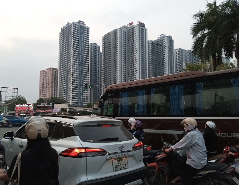 Làm việc với 8 bộ, ngành khi giám sát về thị trường bất động sản Làm việc với 8 bộ, ngành khi giám sát về thị trường bất động sản