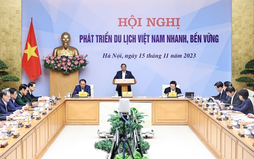 Nhận diện những “điểm nghẽn” của ngành du lịch và gợi mở hướng tháo gỡ Nhận diện những “điểm nghẽn” của ngành du lịch và gợi mở hướng tháo gỡ