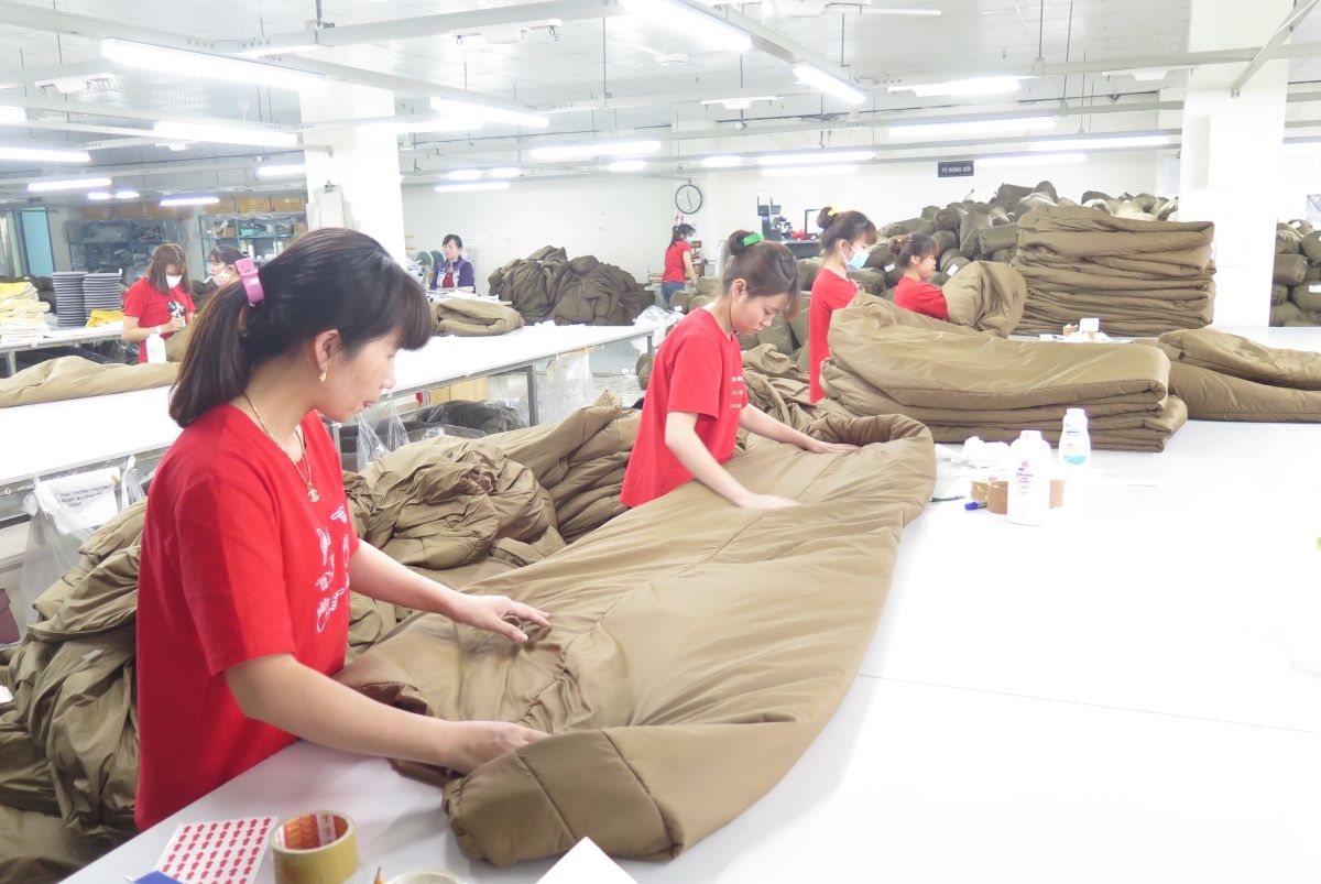 Tiếp tục thúc đẩy mạnh mẽ các động lực tăng trưởng Tiếp tục thúc đẩy mạnh mẽ các động lực tăng trưởng