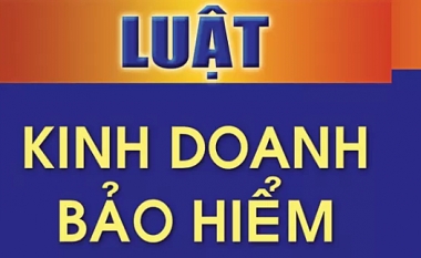 Nhân viên ngân hàng ép khách hàng mua bảo hiểm, Bộ Tài chính nói gì?