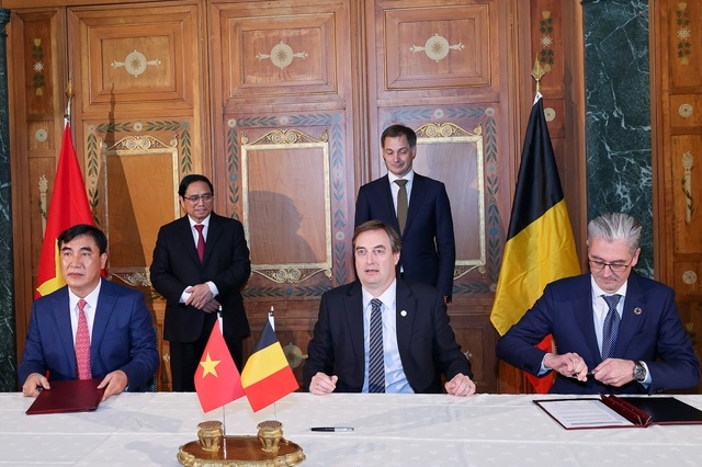 Khuyến khích doanh nghiệp Bỉ đầu tư vào chuyển đổi số, năng lượng tái tạo, hệ cảng biển… Khuyến khích doanh nghiệp Bỉ đầu tư vào chuyển đổi số, năng lượng tái tạo, cảng biển…