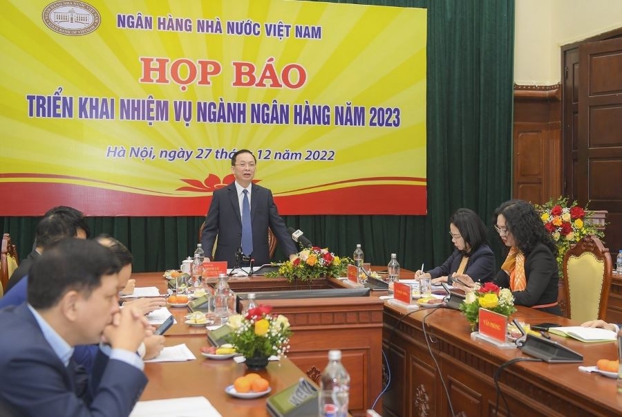 Ngân hàng Nhà nước mở room tín dụng thêm 1,5-2% không phải vì các đơn vị kêu… Ngân hàng Nhà nước mở room tín dụng thêm 1,5-2% không phải vì các đơn vị kêu…