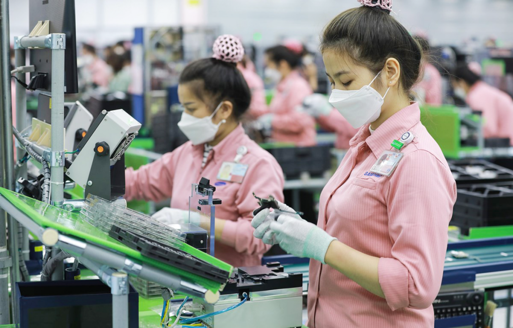 Giải pháp duy trì và nâng cao năng lực cạnh tranh của môi trường đầu tư Việt Nam trong bối cảnh thực thi thuế tối thiểu toàn cầu