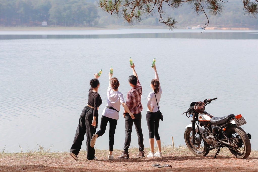 Cách người trẻ giải nhiệt cuộc sống trong những chuyến đi dịp nghỉ lễ Cách người trẻ giải nhiệt cuộc sống trong những chuyến đi dịp nghỉ lễ