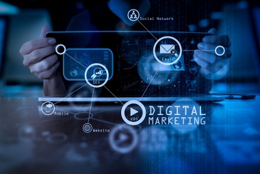TÁC ĐỘNG DIGITAL MARKETING ĐẾN NĂNG LỰC CẠNH TRANH CỦA CÁC NHÀ HÀNG TẠI TP. HỒ CHÍ MINH TRONG BỐI CẢNH BÌNH THƯỜNG MỚI