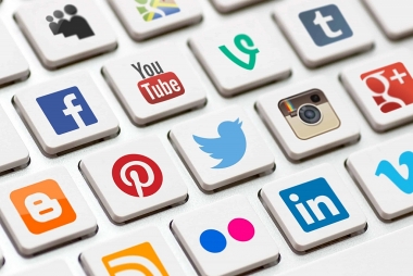 Vai trò của phương tiện truyền thông xã hội trong hoạt động marketing các điểm đến du lịch tại Việt Nam