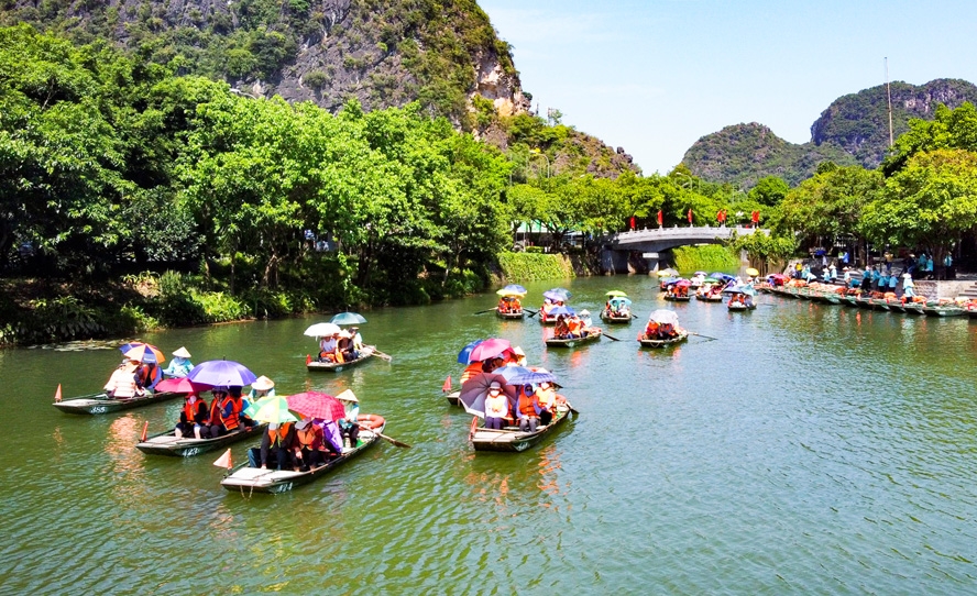 Vai trò của thể chế đối với phát triển du lịch địa phương theo hướng bền vững