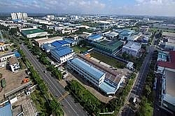 Các yếu tố tác động đến quyết định đầu tư của các doanh nghiệp vùng Đông Nam Bộ