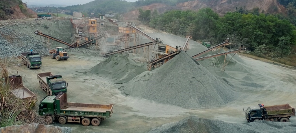 Công ty cổ phần đầu tư Thái Dương Hòa Bình: phấn đấu đi đầu trong lĩnh vực sản xuất và cung ứng vật liệu xây dựng đá Bazan Công ty cổ phần đầu tư Thái Dương Hòa Bình: phấn đấu đi đầu trong lĩnh vực sản xuất và cung ứng vật liệu xây dựng đá Bazan