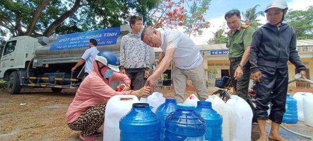 Tập đoàn Tân Hiệp Phát: Phát triển bền vững gắn với thực hiện trách nhiệm xã hội doanh nghiệp Tập đoàn Tân Hiệp Phát: Phát triển bền vững gắn với thực hiện trách nhiệm xã hội doanh nghiệp