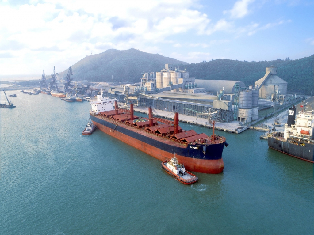 Công ty Xi măng Long Sơn tiếp tục vươn xa, khẳng định vị thế là một trong những nhà cung cấp xi măng hàng đầu trên thị trường quốc tế Công ty Xi măng Long Sơn tiếp tục vươn xa, khẳng định vị thế là một trong những nhà cung cấp xi măng hàng đầu trên thị trường quốc tế