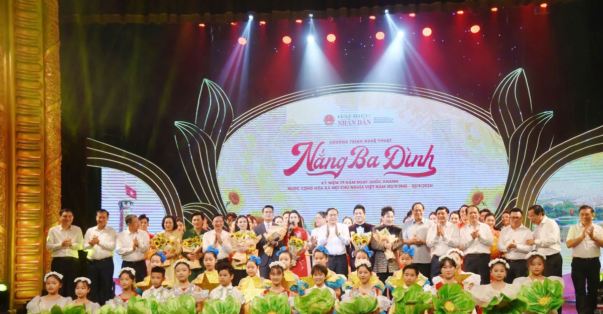 Chương trình nghệ thuật “Nắng Ba Đình” lần thứ ba Chương trình nghệ thuật “Nắng Ba Đình” lần thứ ba